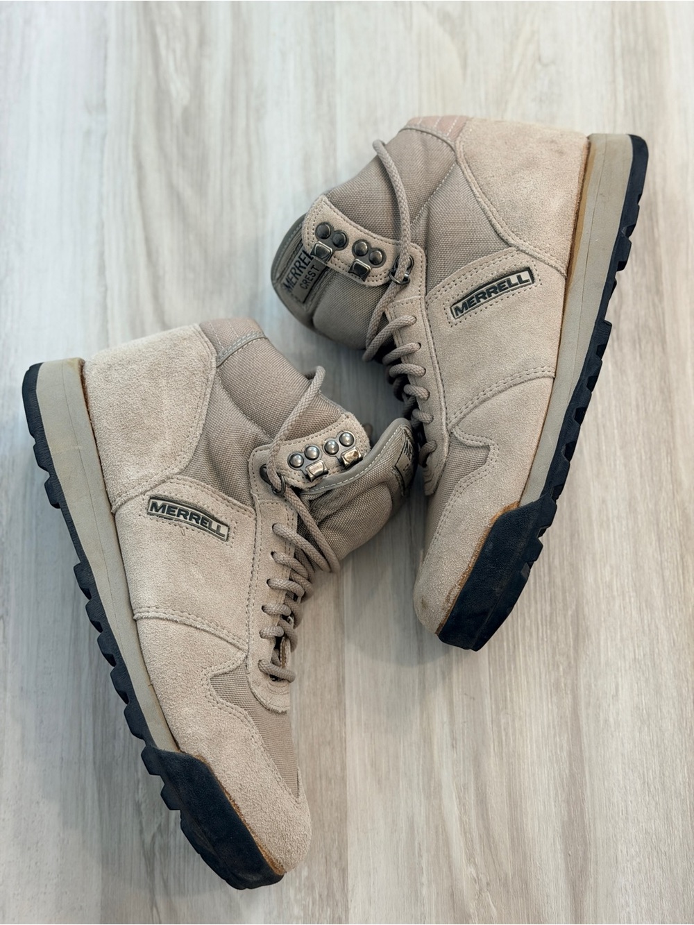 VINTAGE Merrell Men’s Tan Suede Chukka Boots